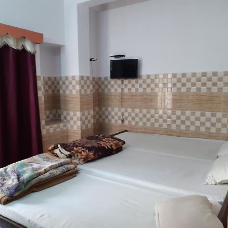 Hotel Yuvraj Patna  Ngoại thất bức ảnh