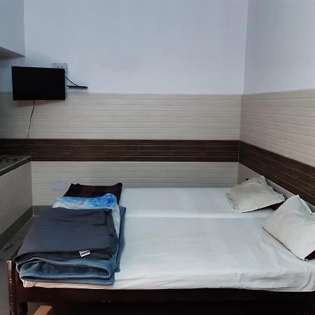 Hotel Yuvraj Patna  Ngoại thất bức ảnh