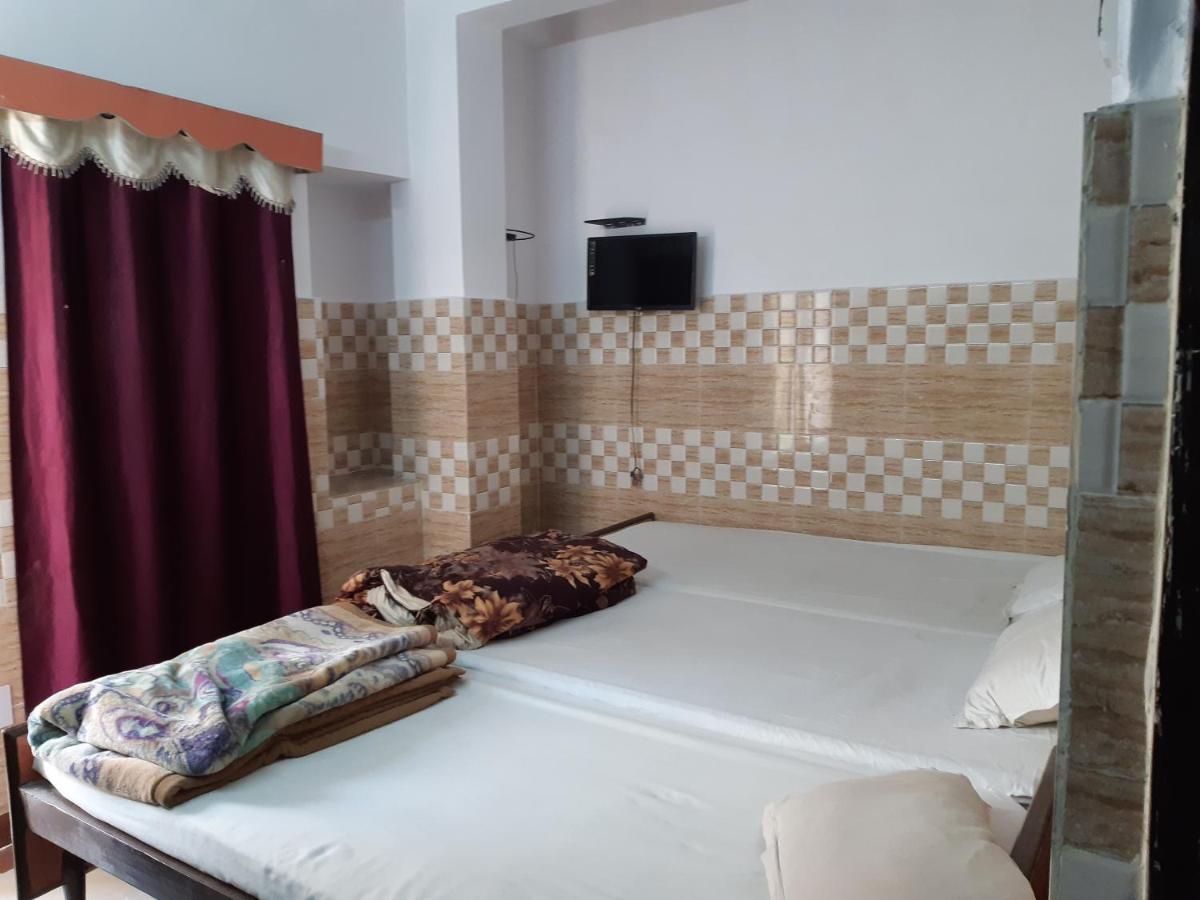 Hotel Yuvraj Patna  Ngoại thất bức ảnh