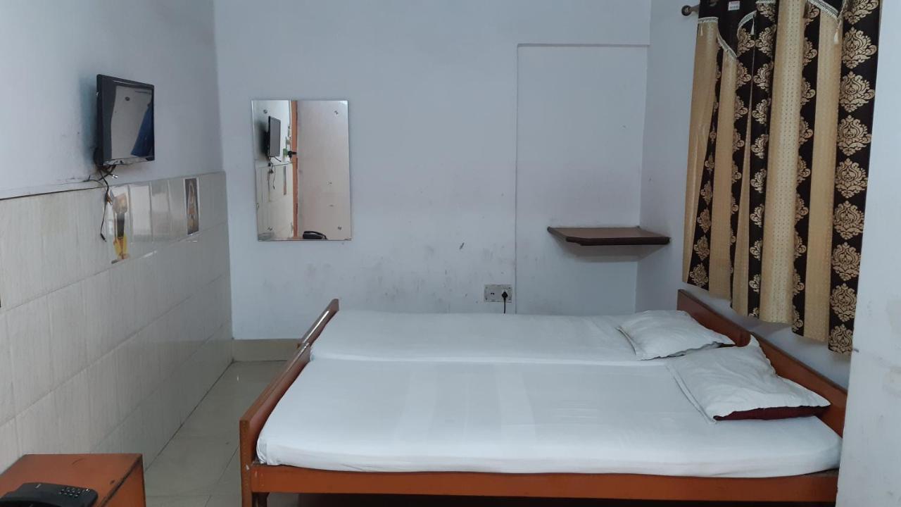 Hotel Yuvraj Patna  Ngoại thất bức ảnh