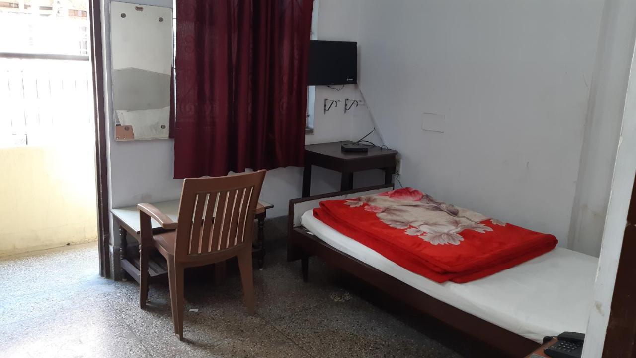 Hotel Yuvraj Patna  Ngoại thất bức ảnh